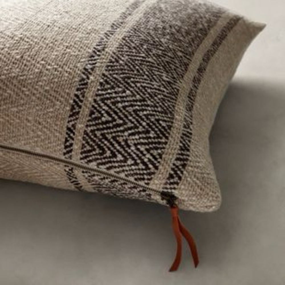NWT BANANA REPUBLIC Rustic Stripe Pillow Cover